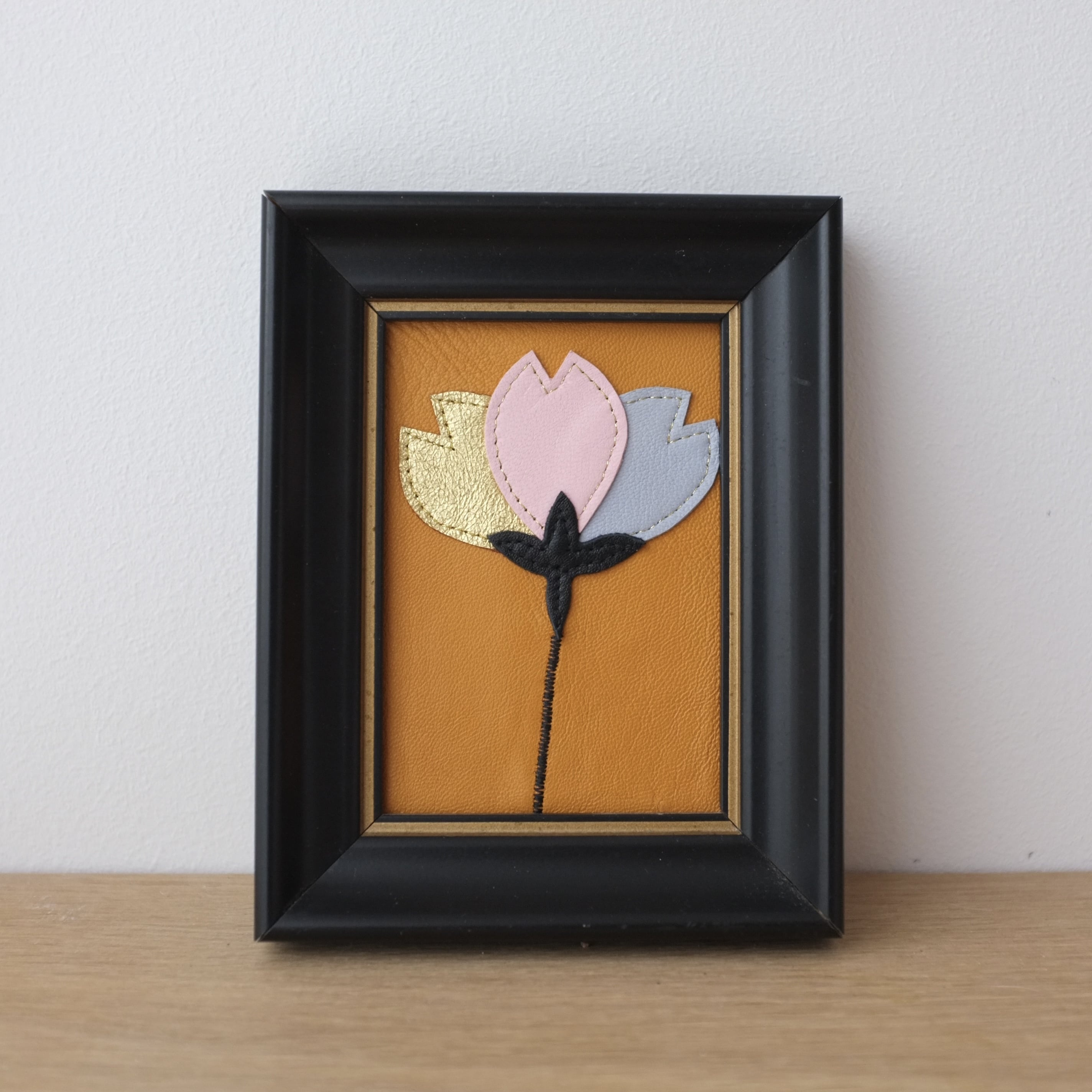 Fleur moutarde 0323c221-2a4a-4a68-b2f7-d39c1bb01d42