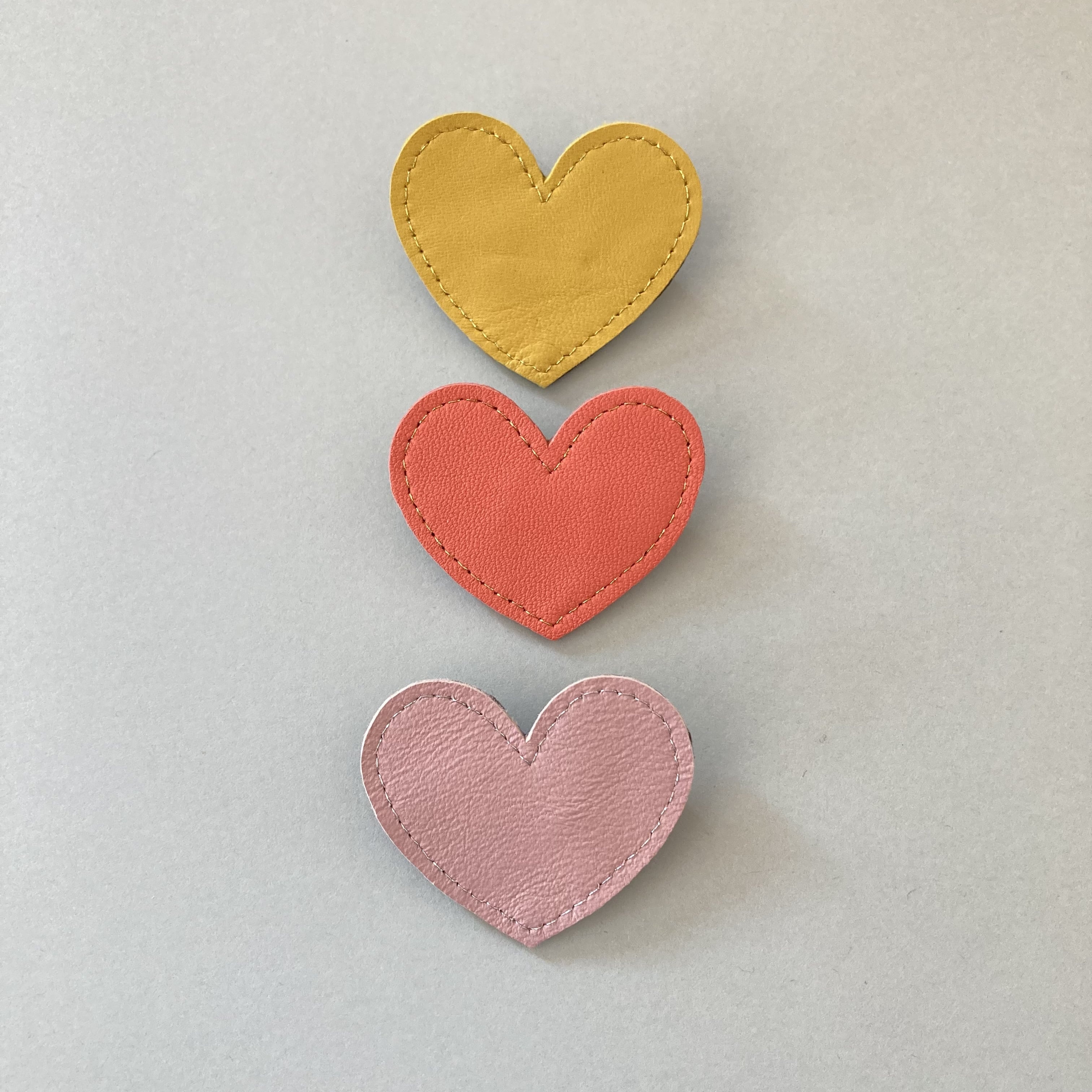 Broche Coeur acidulé 63285b07-7738-412a-837e-a29136cda6d4